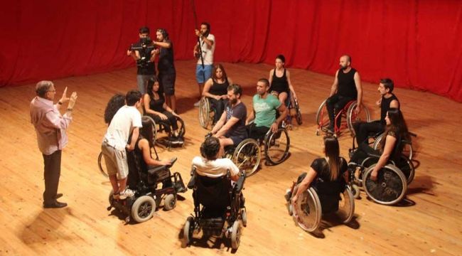 Engellilerin engelsiz filmi 'Adım Adım' izleyici ile buluşmayı bekliyor