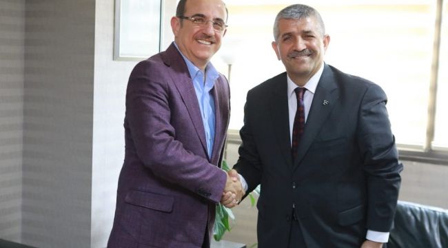 AK PARTİLİ SÜREKLİ'DEN MHP'Lİ ŞAHİN'E İADE-İ ZİYARET