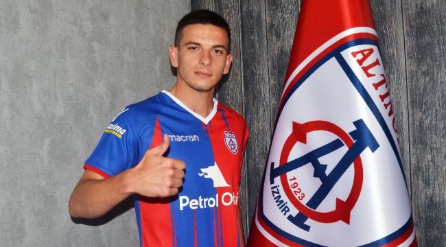 Altınordu'da Ersel imzaladı