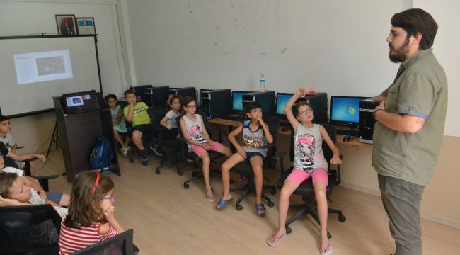 ÇİĞLİ'DE ROBOTİK KODLAMA EĞİTİMLERİ BAŞLADI
