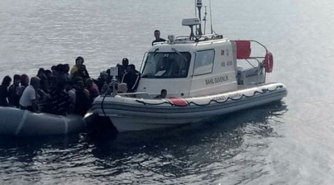 İZMİR'DE 51 KAÇAK GÖÇMEN YAKALANDI