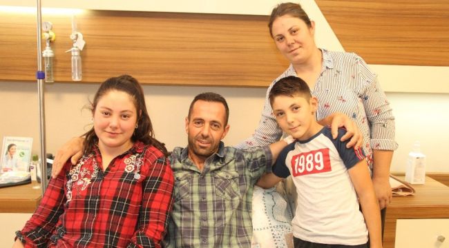 İzmir'de kalp ve akciğerine yapışık 8 santimlik kitle çıktı