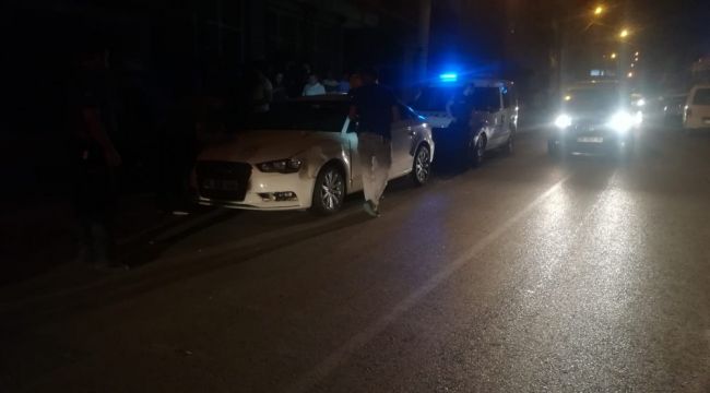 İzmir'de otomobil sürücüsünün çarptığı yaya hayatını kaybetti