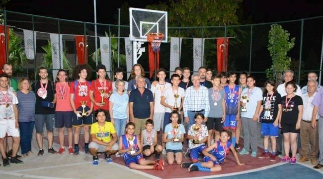 Ödemiş'te sokak basketbolu heyecanı