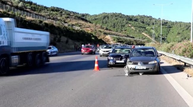 OTOYOLA DAĞILAN SEBZELERİ TOPLARKEN CANINDAN OLDU