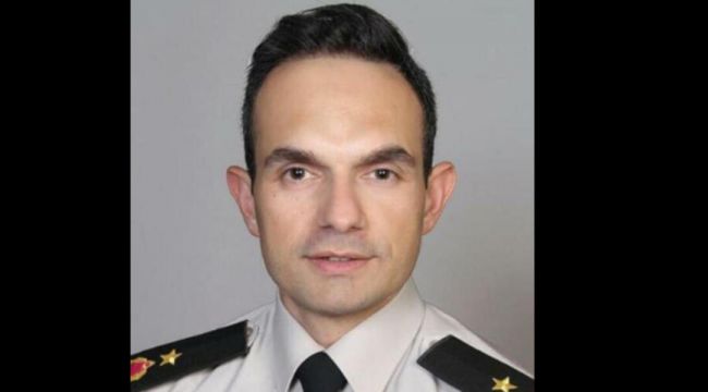 Sahte binbaşıya 'apolet' operasyonu!
