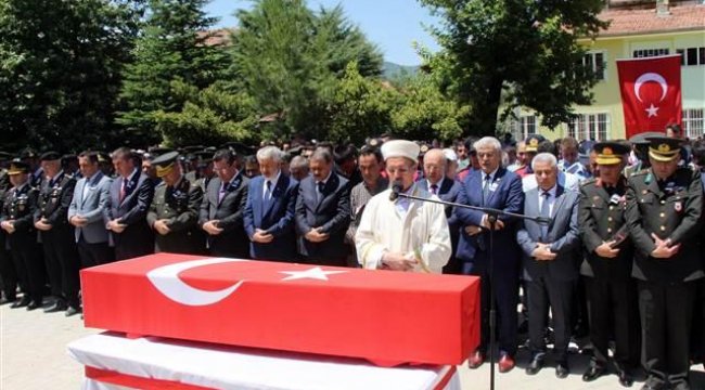 Şehit Uzman Onbaşı Hüseyin Mertoğlu Burdur'da toprağa verildi