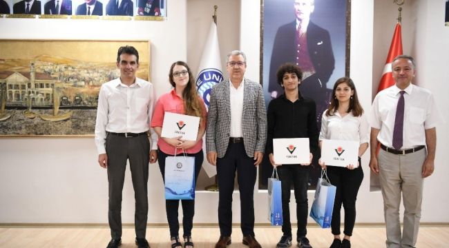TÜBİTAK Ödüllerine Ege Üniversitesi damgası