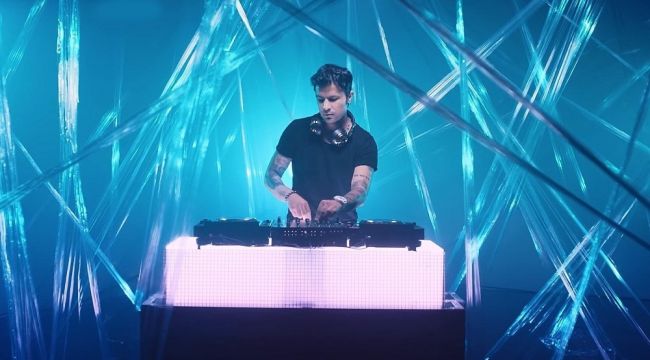 Ünlü Dj'ler Çeşme'de