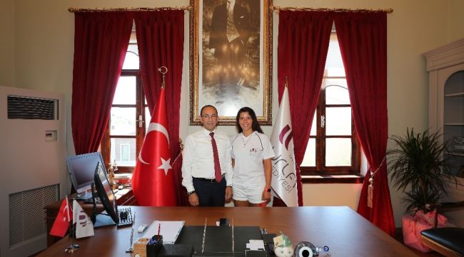 URLALI SPORCU 'DÜNYA ŞAMPİYONASI' YOLCUSU