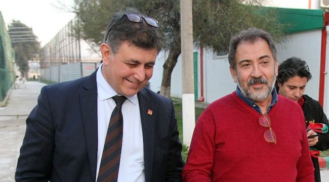 YAŞADIĞI İPEKÇİ'İNİN PARKELERİ KARŞIYAKA'DA!