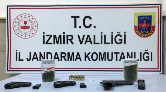 BEYDAĞ'DA JANDARMADAN UYUŞTURUCU VE SİLAH BASKINI