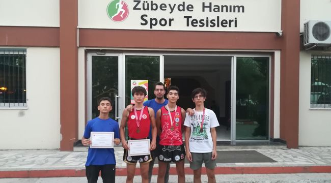 BOSTANLISPOR’A MUAY THAİ’DE 3 MADALYA GELDİ