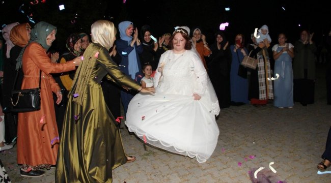 Down sendromlu Beyza'nın gelinlik hayali gerçek oldu