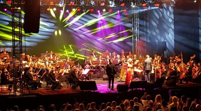 Efes Festivali Çeşme'den başladı