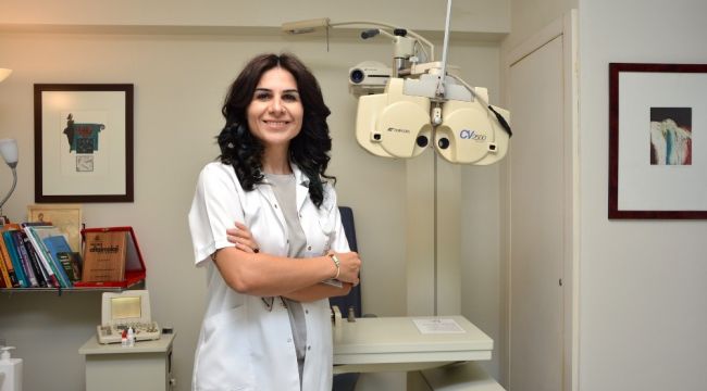Göz kapağı iltihabında uzman hekimlere başvurun