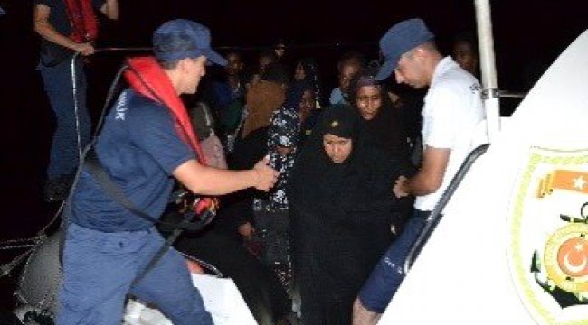 İZMİR'DE 39 KAÇAK GÖÇMEN YAKALANDI