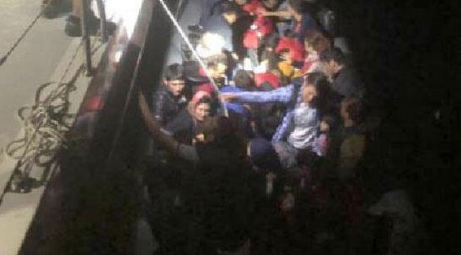 Seferihisar açıklarında 59 Afgan yakalandı