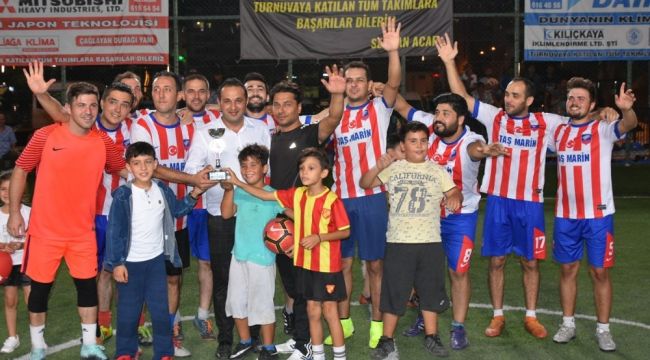 Aliağa'da 9 Eylül kupasının sahibi Karakuzu oldu