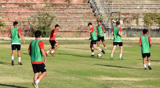 Aliağaspor FK'da Mustafa Bahadır sürprizi
