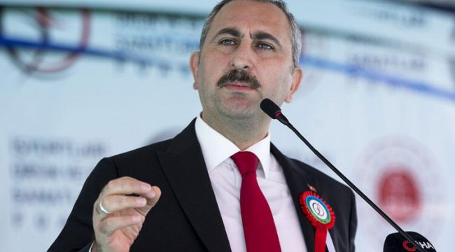 Bakan Gül’den sert mesaj: Türk yargısına hesap sormaya kalkmasınlar