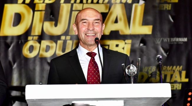 BAŞKAN SOYER'E SOSYAL MEDYA ÖDÜLÜ