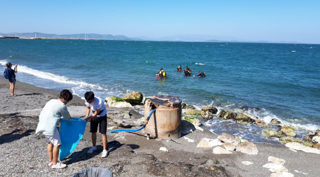 Denizlerden toplanan çöpler heykel olacak