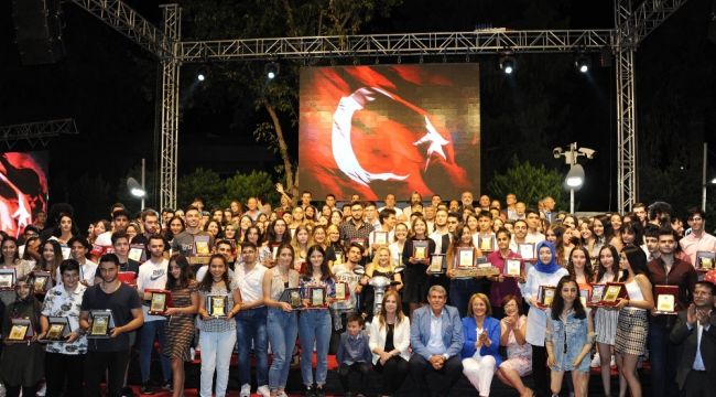 Eğitime en güzel teşvik Balçova'da