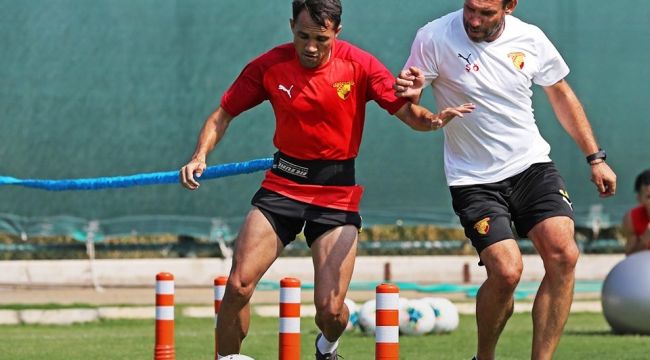 Göztepeli Mossoro gençlere taş çıkardı