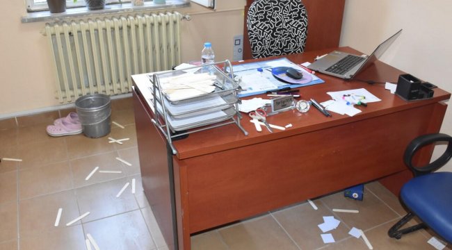 Kadın hastadan kadın doktora dayak