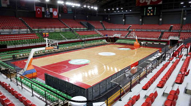 Mustafa Kemal Atatürk Karşıyaka Spor Salonu yenilendi