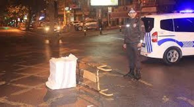 Panik olan hırsızlar kasayı düşürdüler