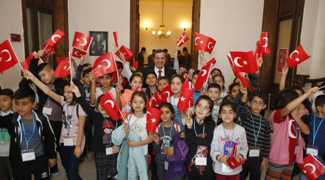 BİR GÜNDE ÜÇ MÜZE GEZDİLER