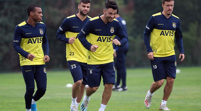 Fenerbahçe'de Emre ve Kruse antrenmana çıktı