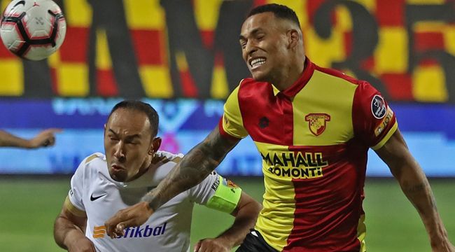 Göztepe'de kale Göktuğ'un