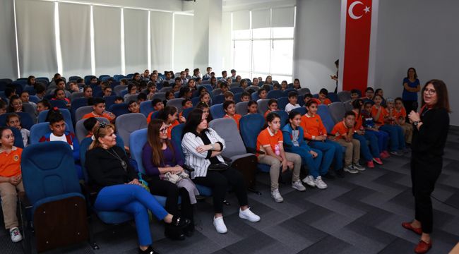 'HAYAL KURMAKTAN VAZGEÇMEYİN'