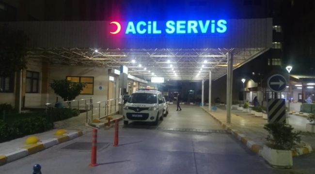 TRAFİK POLİSİNE ÇEVİRMEDE ARAÇ ÇARPTI
