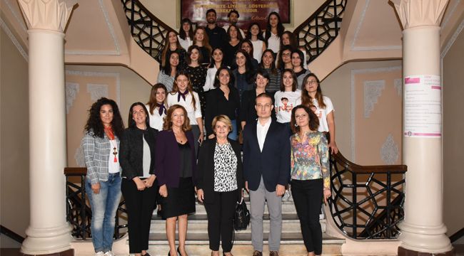 İzmirli Kadın Girişimcilerden “Geleceği Yazan Kadınlar” projesine tam destek