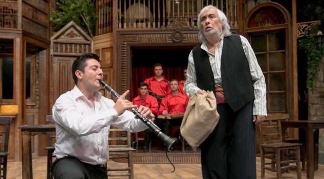 Müjdat Gezen’den nostaljik müzikal