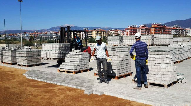 ÖDEMİŞ’TE FUAR ALANINA BÜYÜKŞEHİR DESTEĞİ