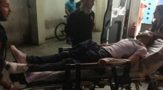 Parkta telefonunu isteyen kişiye ret cevabını verince, sırtından bıçakladı