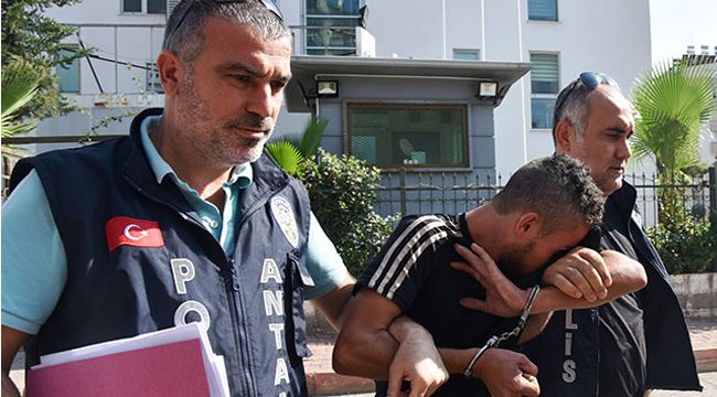 Telefonu gasbedip, 'Birine söylersen öldürürüm' diye tehdit etti