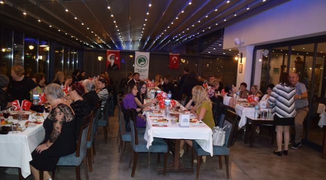 Türk Anneler Derneği Aliağa Şubesinden Cumhuriyet yemeği