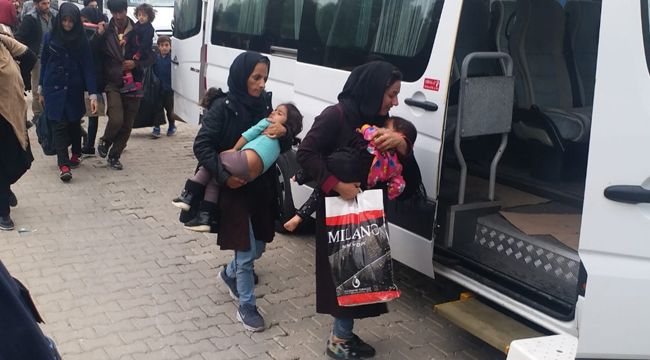 44 Afgan kaçak yakalandı