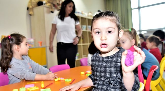 BORNOVA'DA ANNELER BİLİNÇLENDİRİLİYOR