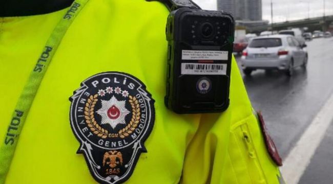 'Çakar dönemi' bitti... Polis yaka kamerasıyla takip ediyor