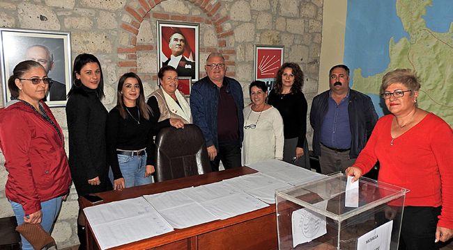 ÇEŞME CHP'DE DELEGE SEÇİMLERİ TAMAMLANDI