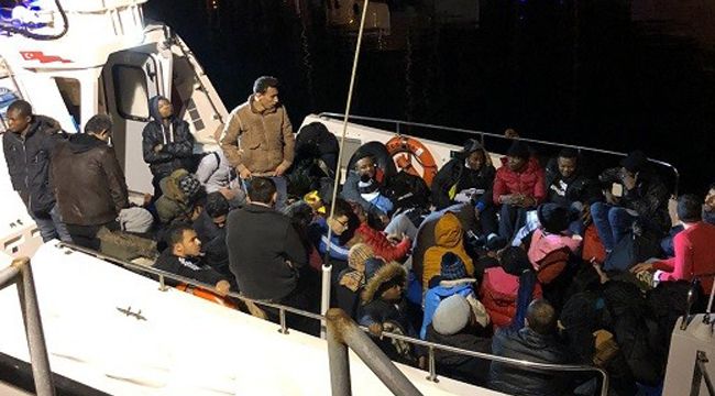 Çeşme'de 43 kaçak yakalandı