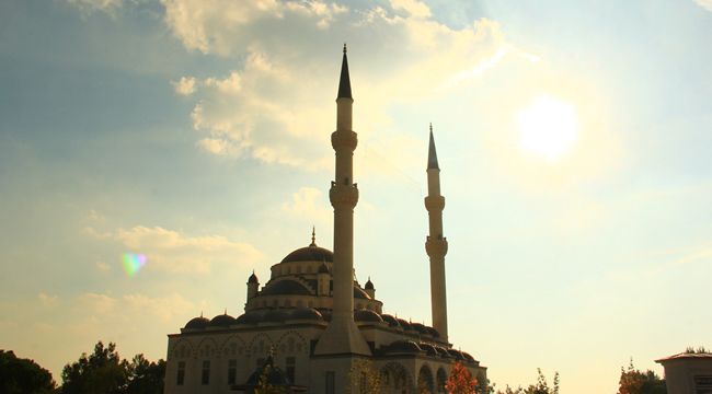 CUMHURBAŞKANI YARIN İZMİR'E GELİYOR