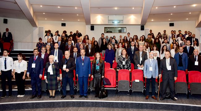 DEÜ'de uluslararası eşya sempozyumu